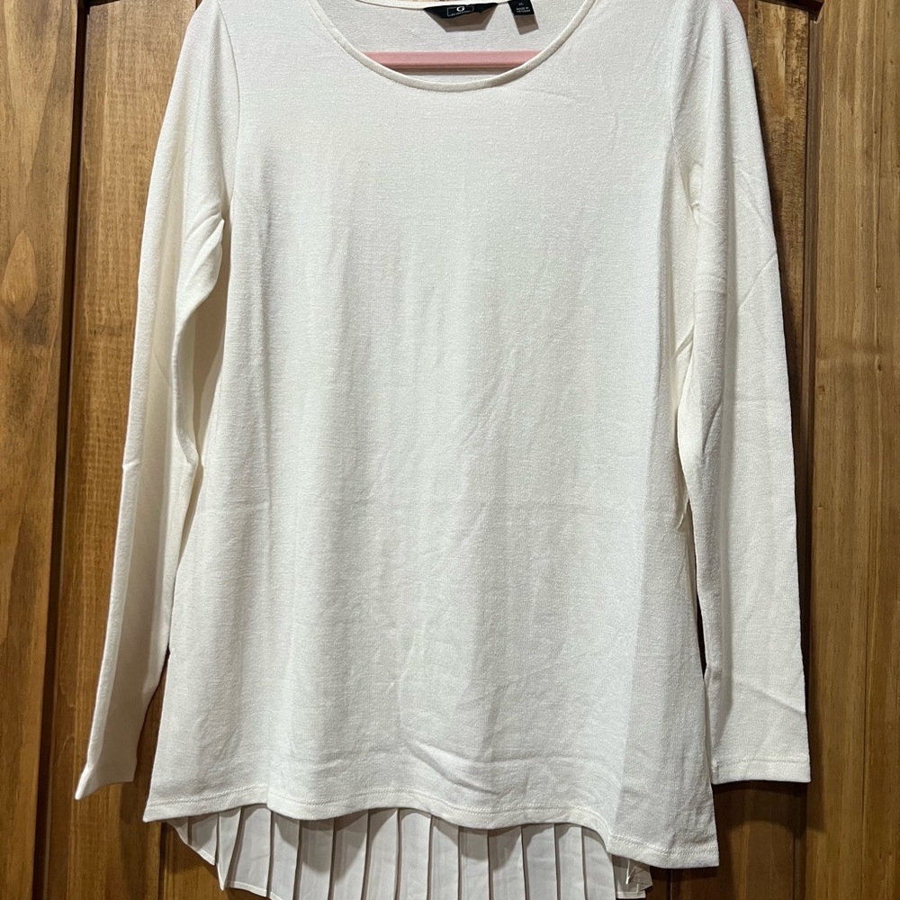 G by Giuliana Cream Long Sleeve Sweater with Pleated Hem